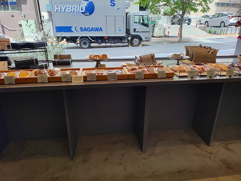 BASCULE(バスキュール)店内